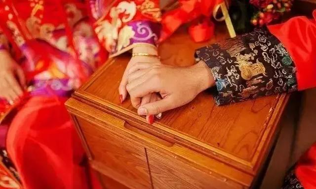 农村大龄剩男婚姻一直无着落，八字财星不显，何时能遇到命中姻缘