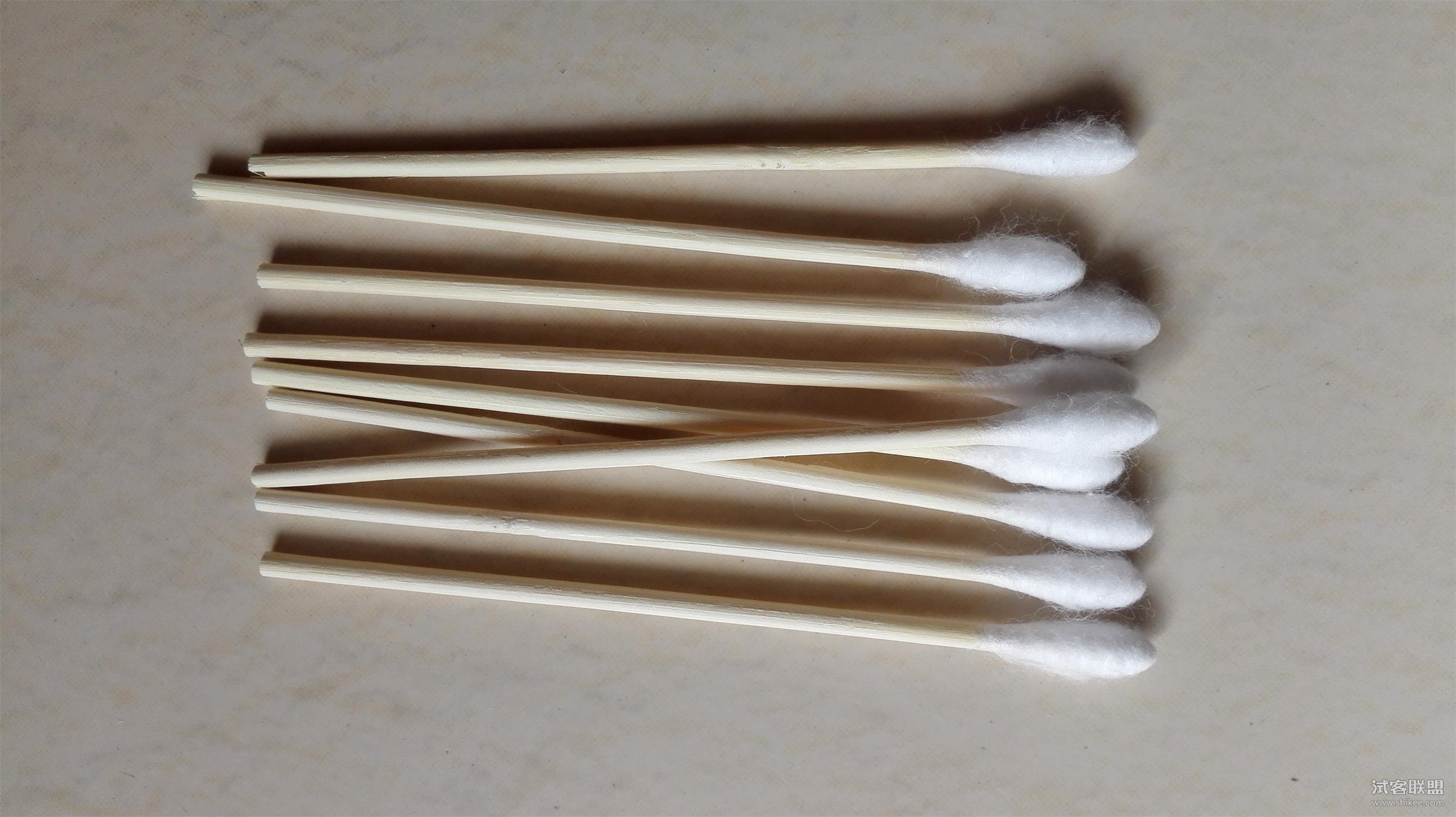 01用医用棉签蘸上酒精在伤口部位擦涂消毒02将针尖在火焰上灼烧消毒