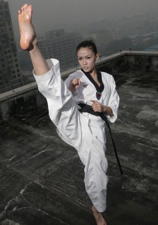 劈叉的技巧攻略