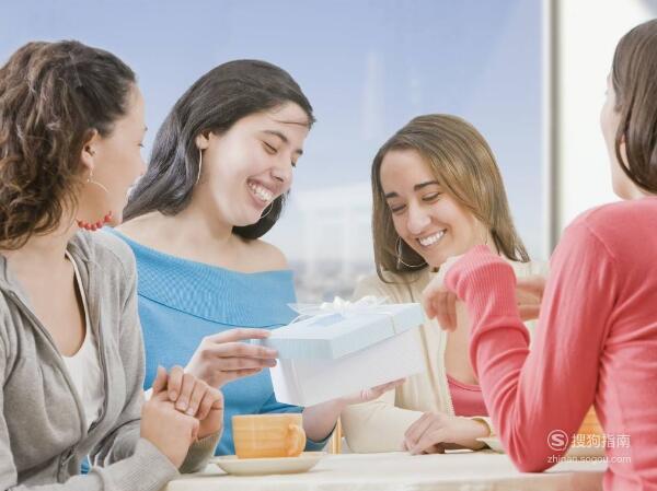 怎么给同事送礼物?