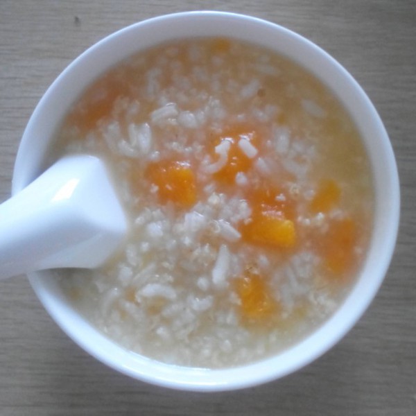 宝宝拉黑色屎是怎么回事