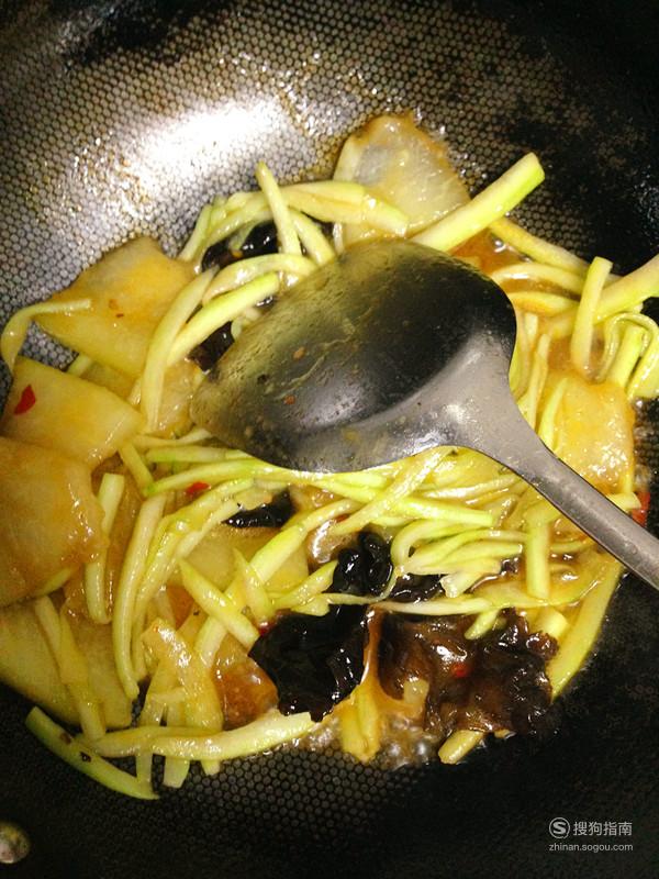 好一道消暑菜,西瓜皮素炒冬瓜片