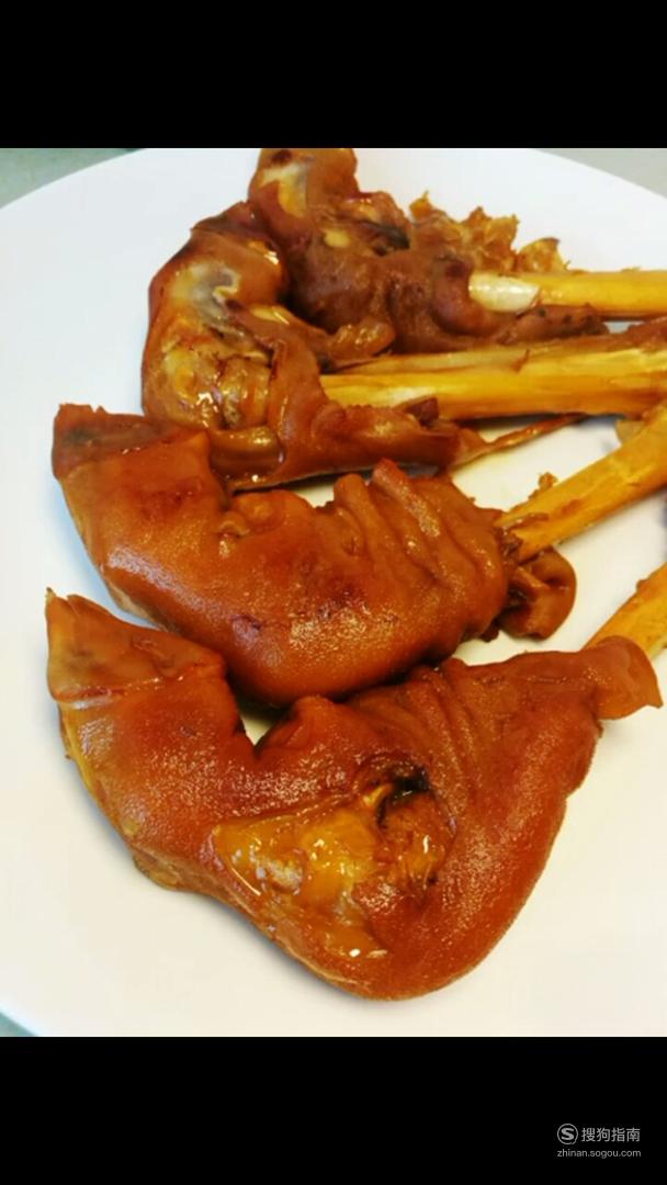 如何制作家常熏羊蹄