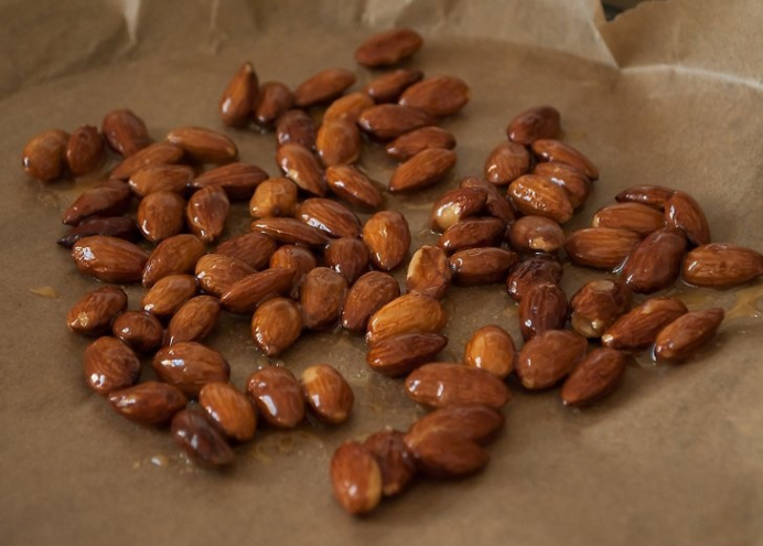 如何制作糖杏仁