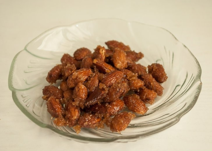 如何制作糖杏仁