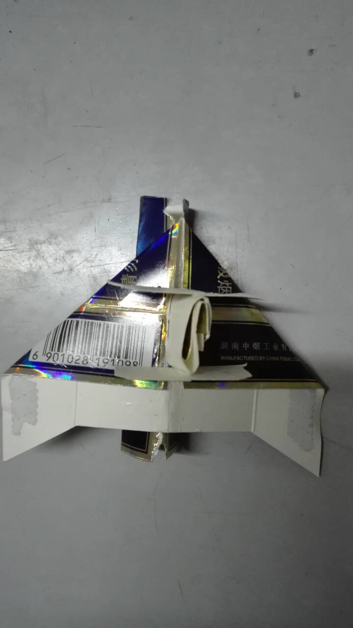 科技小制作-烟盒手工制作一架飞机