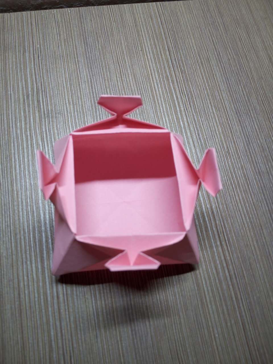 教你用最简单的方法叠出钻石爱心小盒子